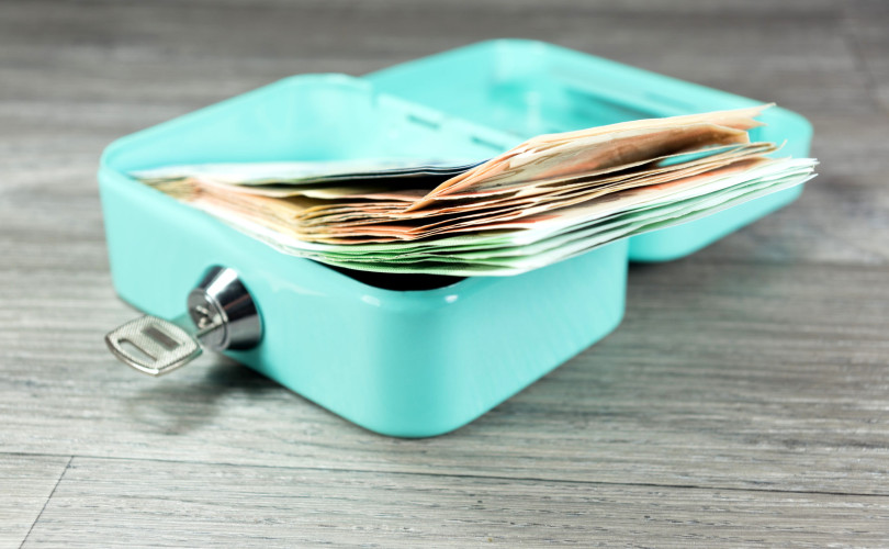 تسوية البنك وإدارة المصروفات النثرية